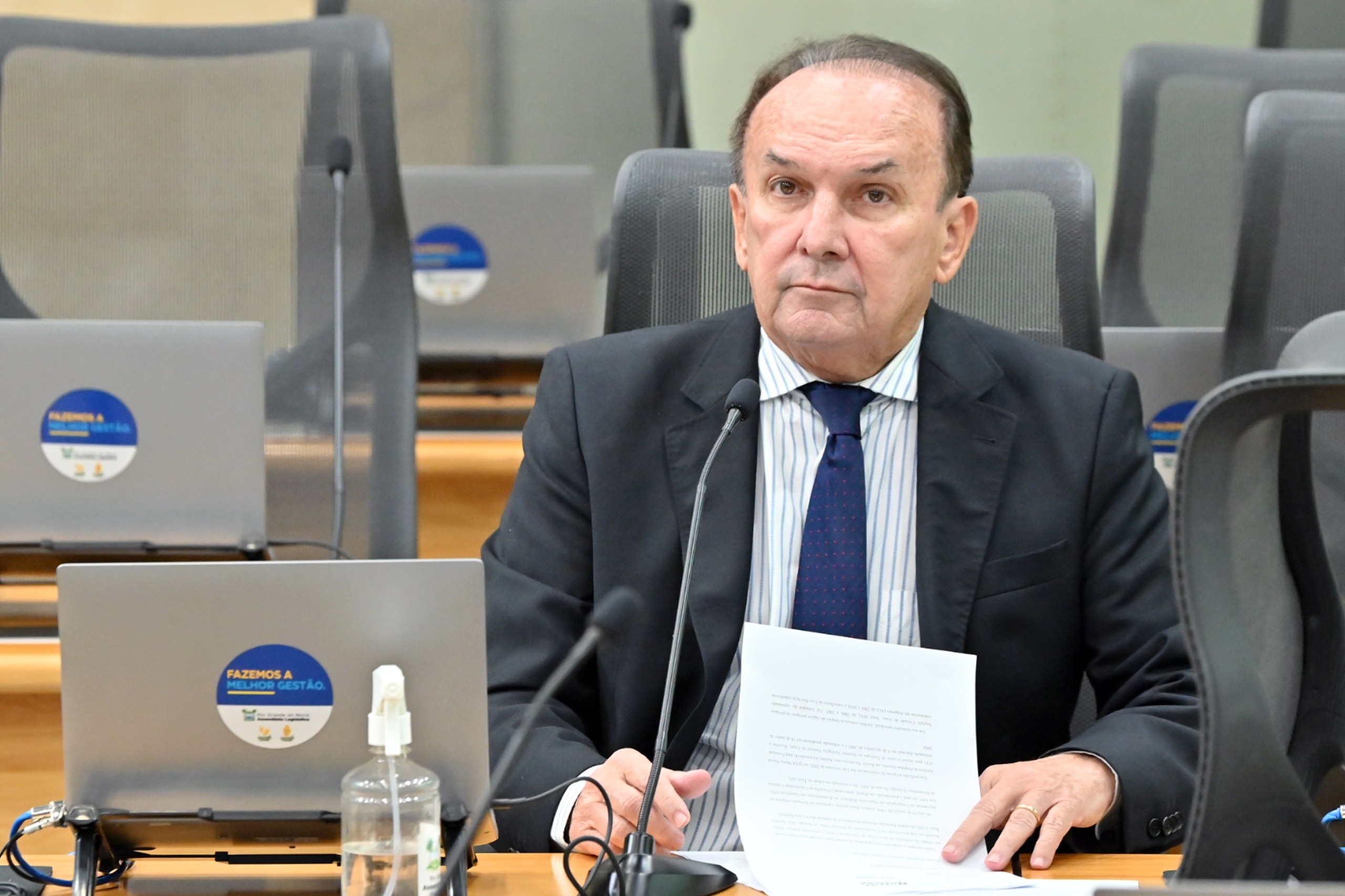 Nelter Queiroz (PSDB) parabeniza escolha do novo bispo de Caicó