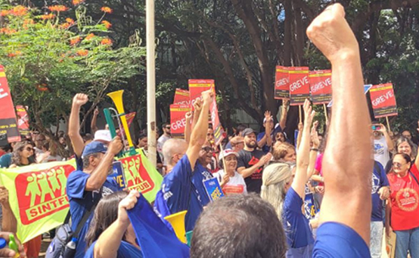 Sindicatos pressionam por pagamento antecipado de reajuste a servidores federais