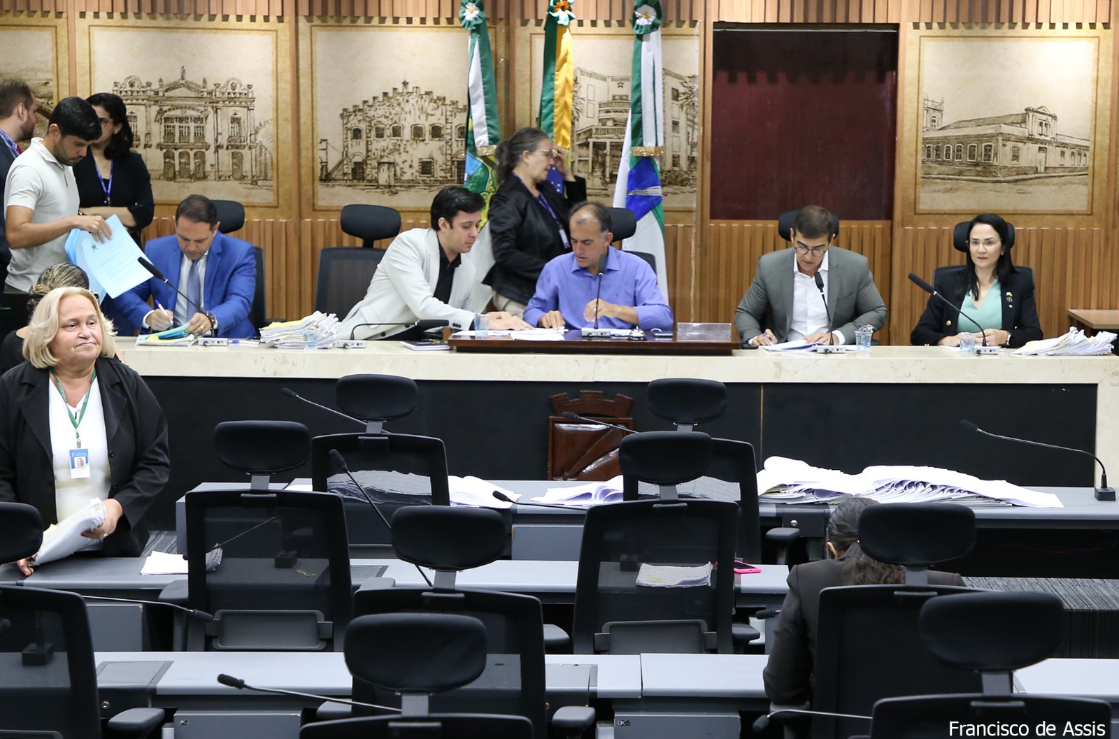 Comissão de Justiça aprova 53 projetos e discute celeridade na tramitação das matérias