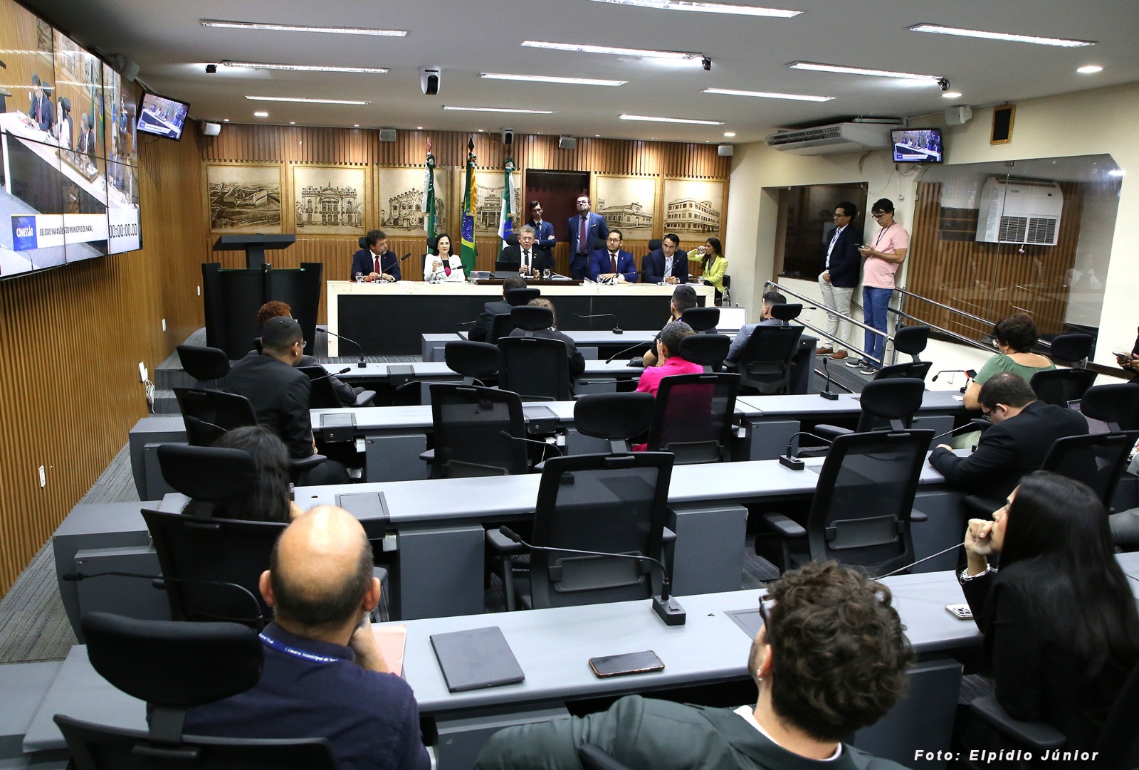 Câmara de Natal instala CEI para investigar invasões em áreas privadas