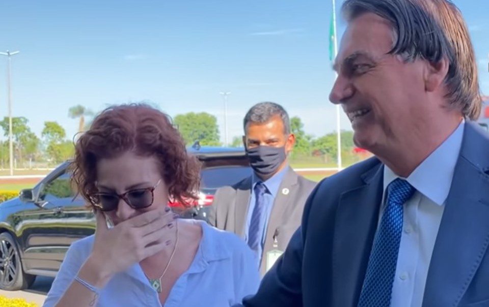Moraes aciona AGU para avançar com extradição de Carla Zambelli