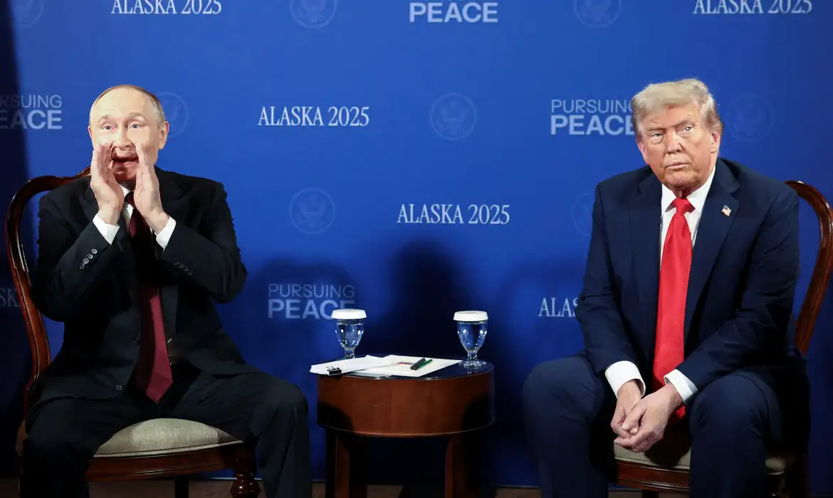 Putin ofereceu Donetsk e Lugansk a Trump em troca de fim da guerra, dizem fontes