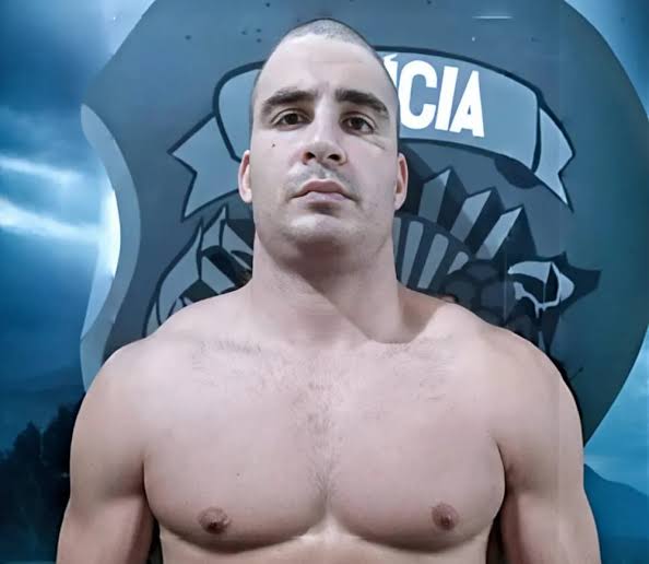 Em audiência, ex-jogador diz que pediu ajuda após surto em agressão à namorada