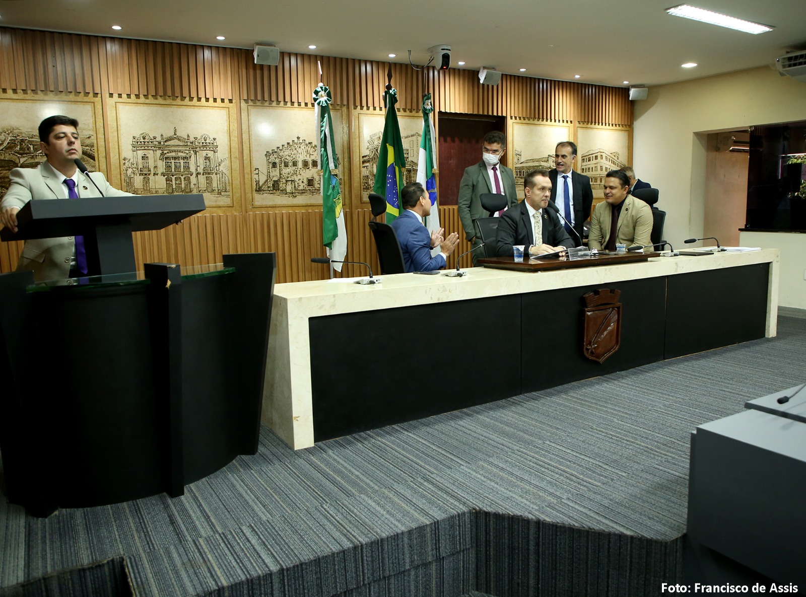 Câmara aprova projetos que ampliam acessibilidade no transporte público e no turismo