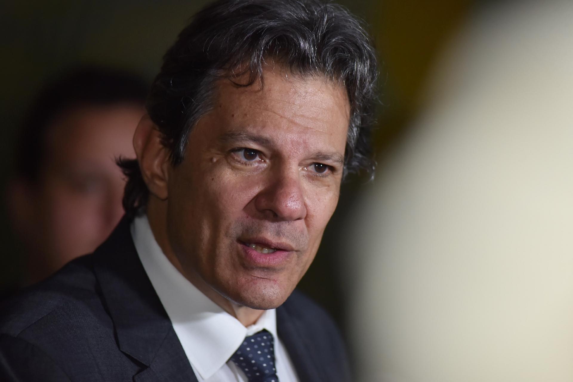 Haddad nega retaliação ao tarifaço dos EUA e promete plano de proteção à indústria