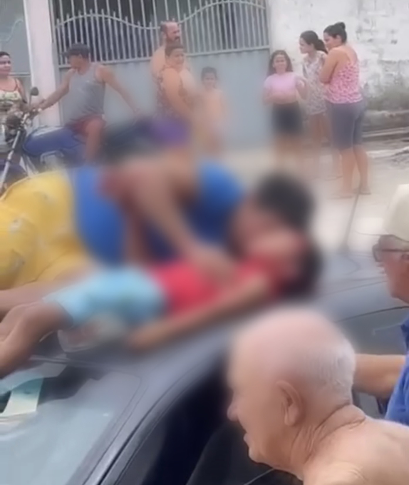 Família sofre grave acidente de moto em Ielmo Marinho; motorista de carro é preso por embriaguez