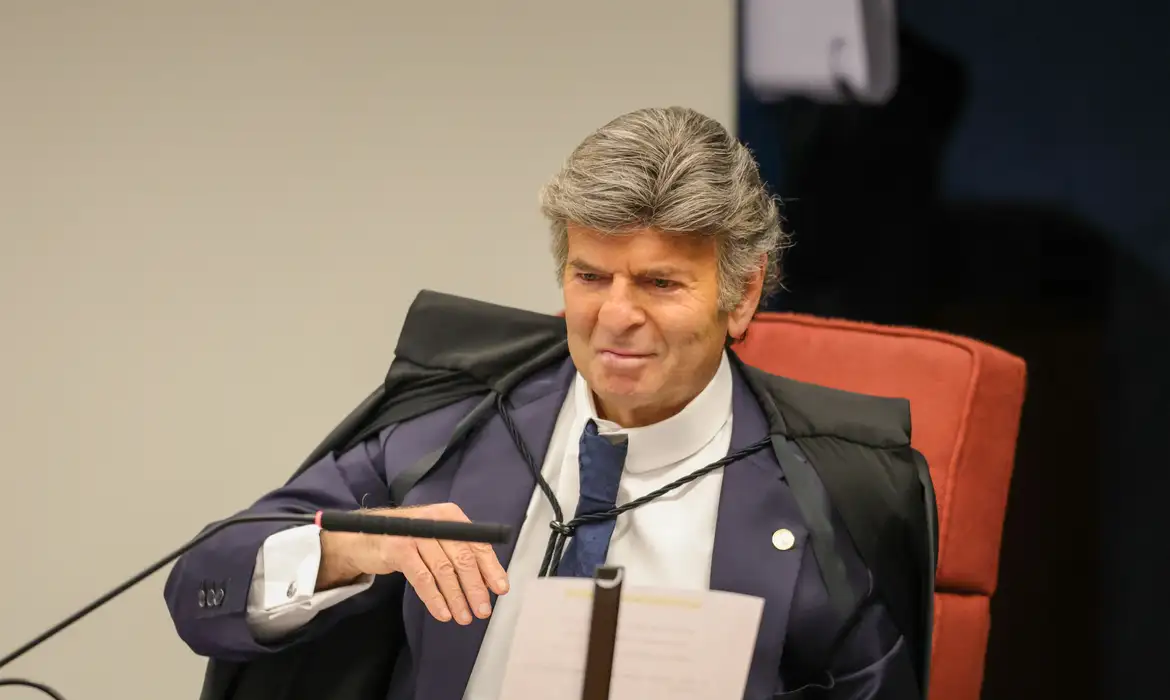 Trama golpista: Fux rejeita crime de organização criminosa contra Bolsonaro