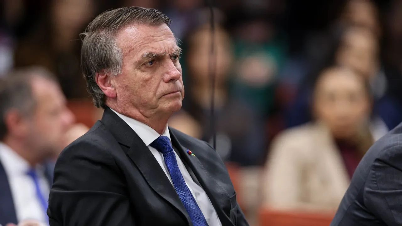 STF publica acórdão que confirma condenação de Bolsonaro e demais réus por tentativa de golpe