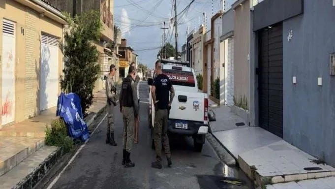 Babá é morta a facadas dentro de residência em Maceió; ex-companheiro da patroa é preso
