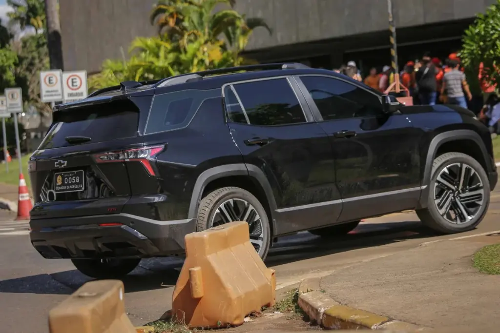 Senado gasta R$ 47 milhões para alugar SUVs de luxo por cinco anos
