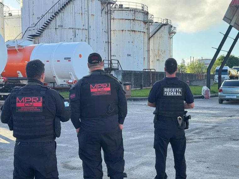 Operação investiga esquema bilionário de sonegação ligado à Refit