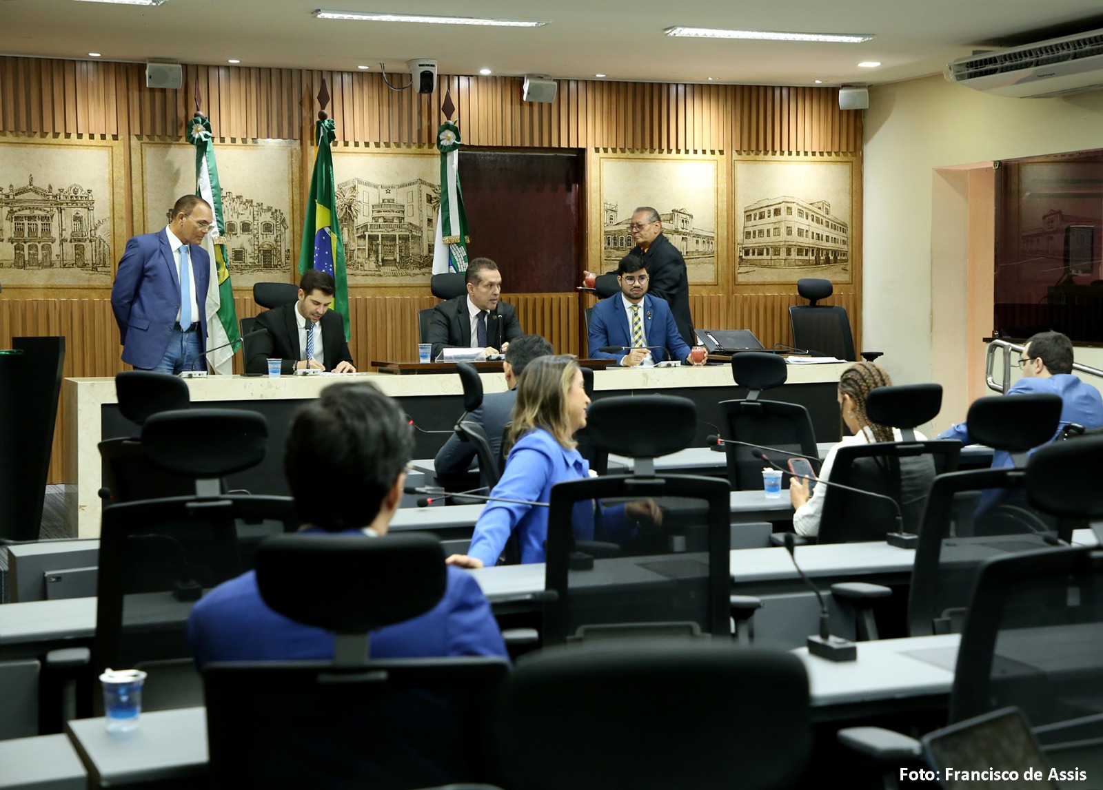 Câmara aprova nove projetos, incluindo operação de crédito com o BNDES