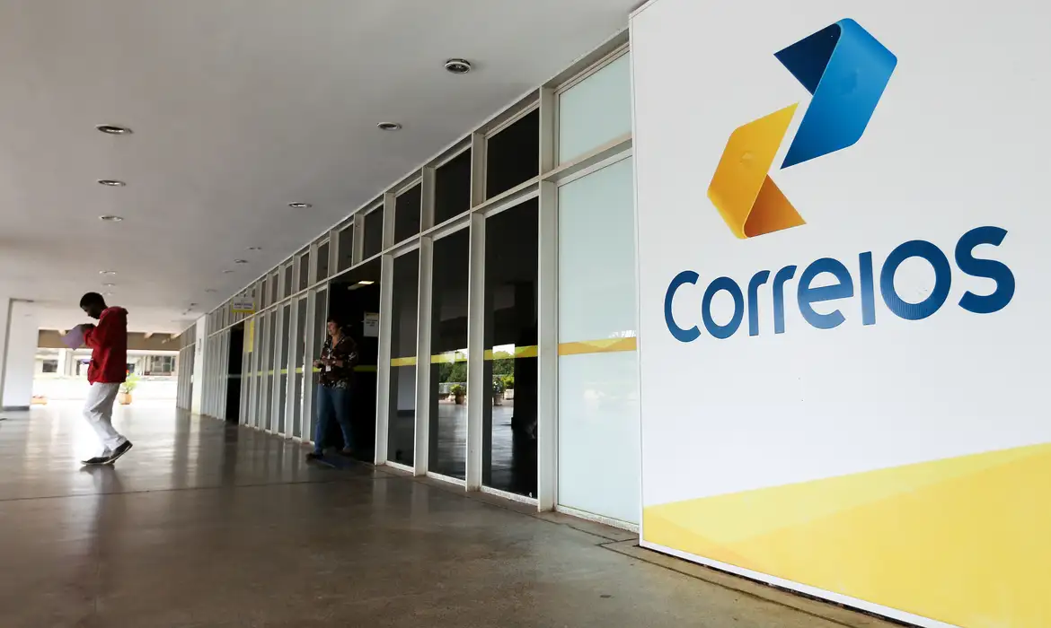 Justiça do Trabalho fixa mínimo de 80% dos serviços dos Correios em greve