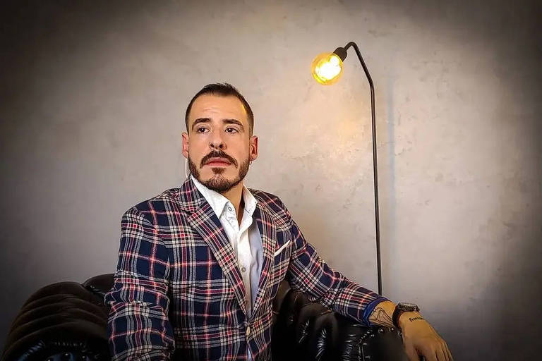 Busca e apreensão é feita na residência de Thiago Schutz, investigado por violência doméstica