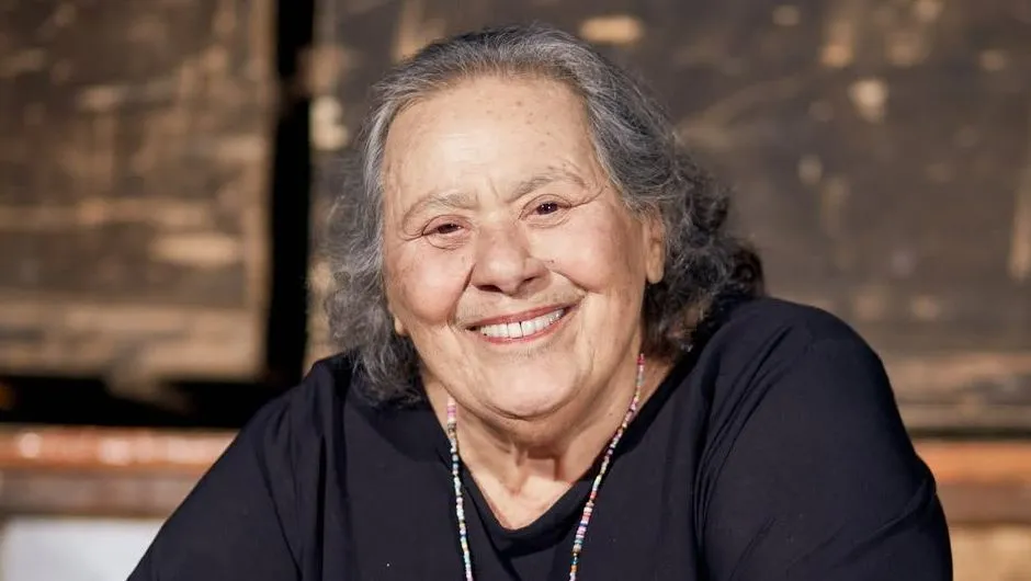 Morre aos 84 anos Teuda Bara, criadora do Grupo Galpão
