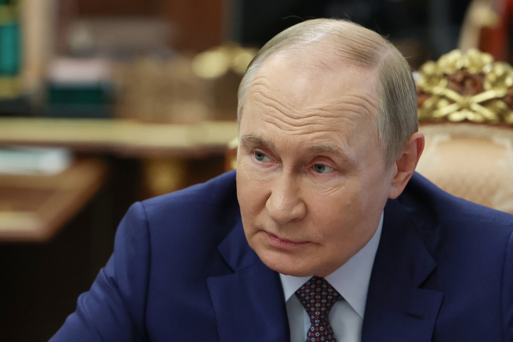 MOSCOW (Russian Federation), 12/08/2025.- Russian President Vladimir Putin chairs a meeting on economic issues at the Kremlin, in Moscow, Russia, 12 August 2025. (Rusia, Moscú) EFE/EPA/VYACHESLAV PROKOFYEV / SPUTNIK / KREMLIN POOL MANDATORY CREDIT