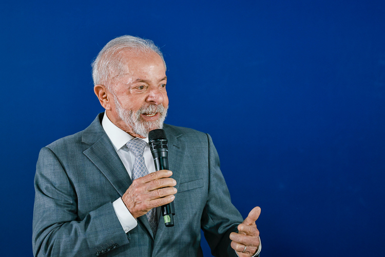 Lula publica indulto de Natal e mantém veto a condenados por crimes contra a democracia