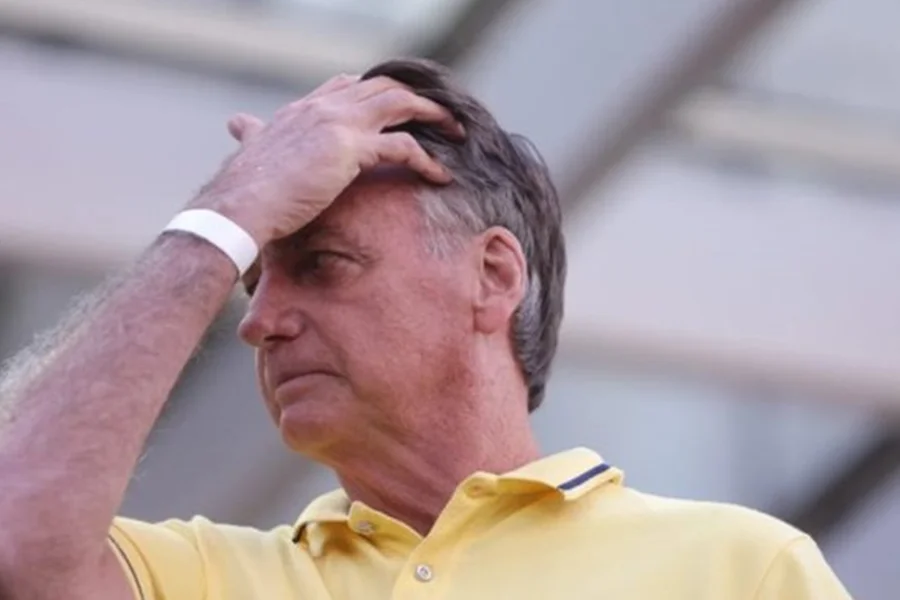 Bolsonaro realiza exames neurológicos após queda em unidade da Polícia Federal