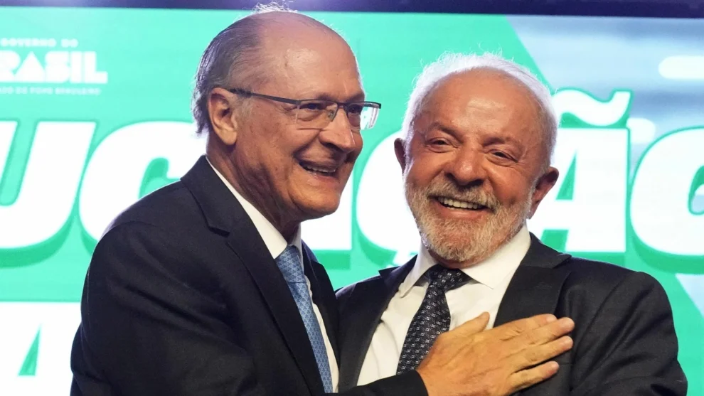 Lula confirma Alckmin como vice em chapa para disputa à reeleição