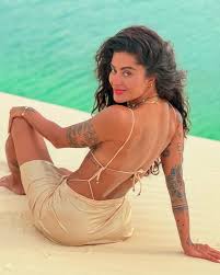 Aline Campos, primeira eliminada do BBB 26, enfrenta lesão pré-cancerígena e reforça importância da prevenção