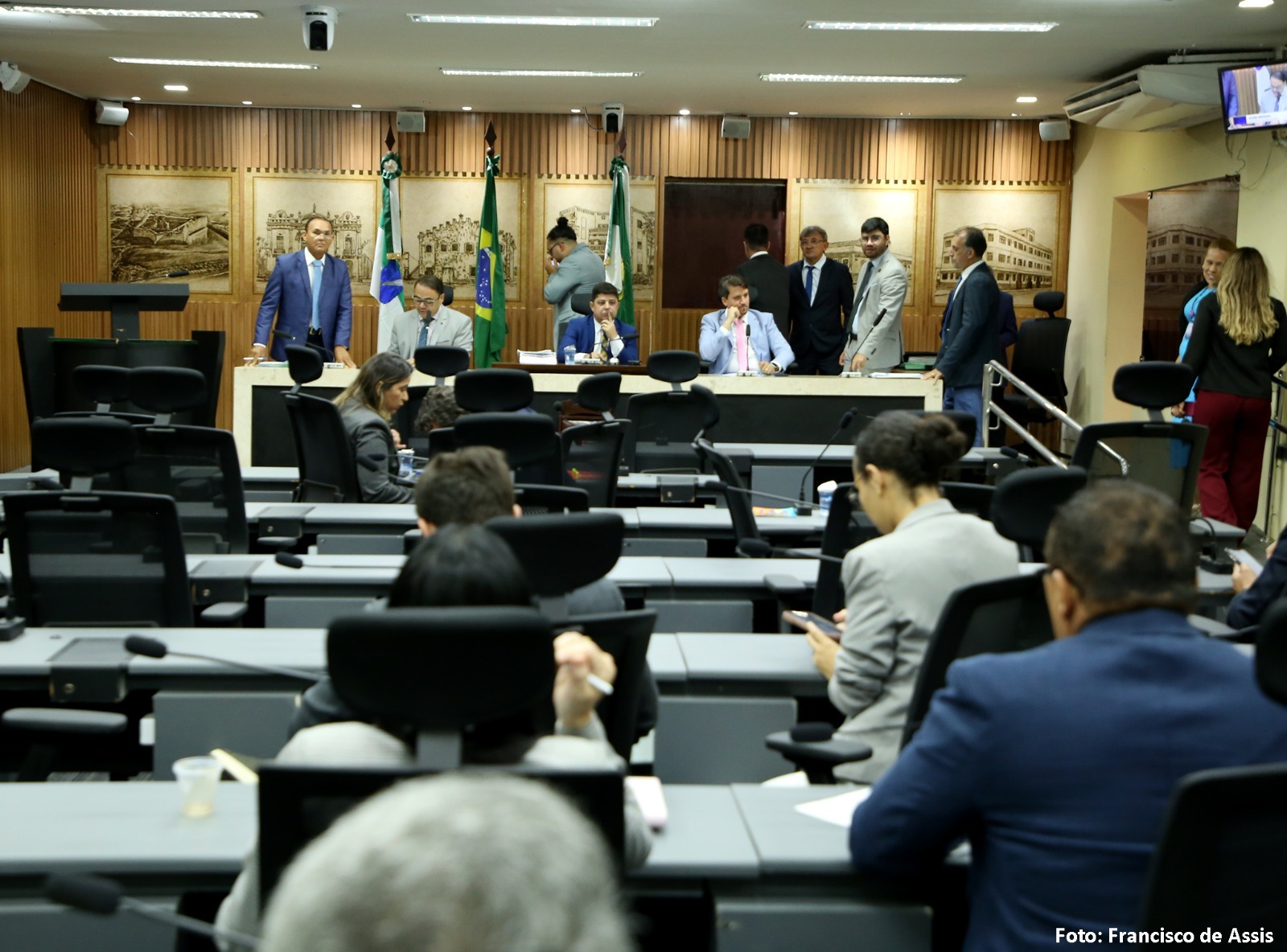 “Lei Brenda de Lima Ferreira,” para prevenir suicídios, é aprovada na Câmara de Natal