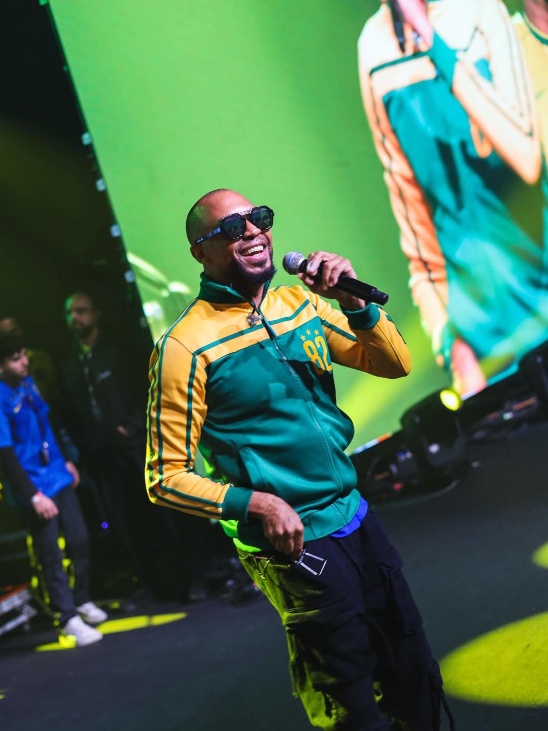 Soul Samba terá transmissão do jogo do Brasil e shows gratuitos de Salgadinho e Pagode do Coxa nesta segunda-feira