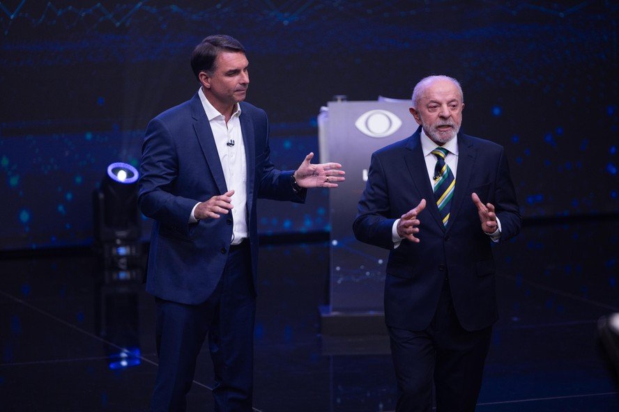 Pesquisa mostra disputa acirrada entre Flávio Bolsonaro e Lula, com diferença de dois pontos percentuais