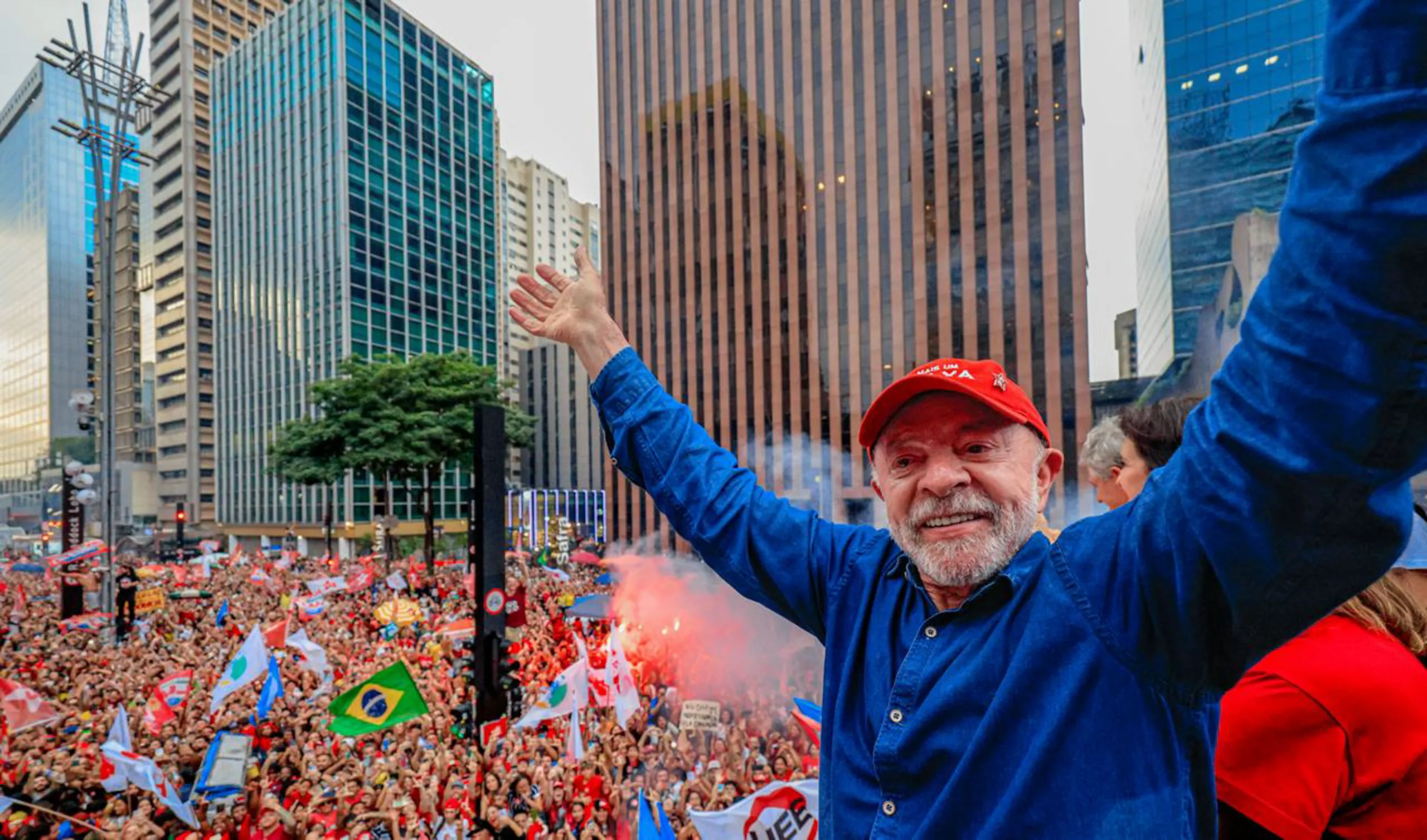 VIRADA HISTÓRICA: Lula derrota Flávio Bolsonaro e é eleito presidente pela quarta vez