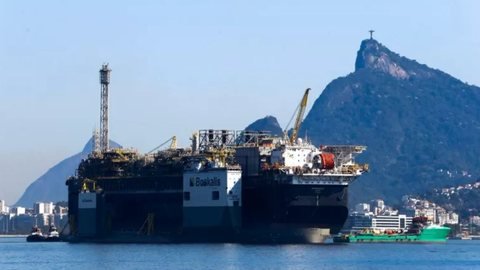 Brasil assume vice-liderança no fornecimento de petróleo à China em 2026