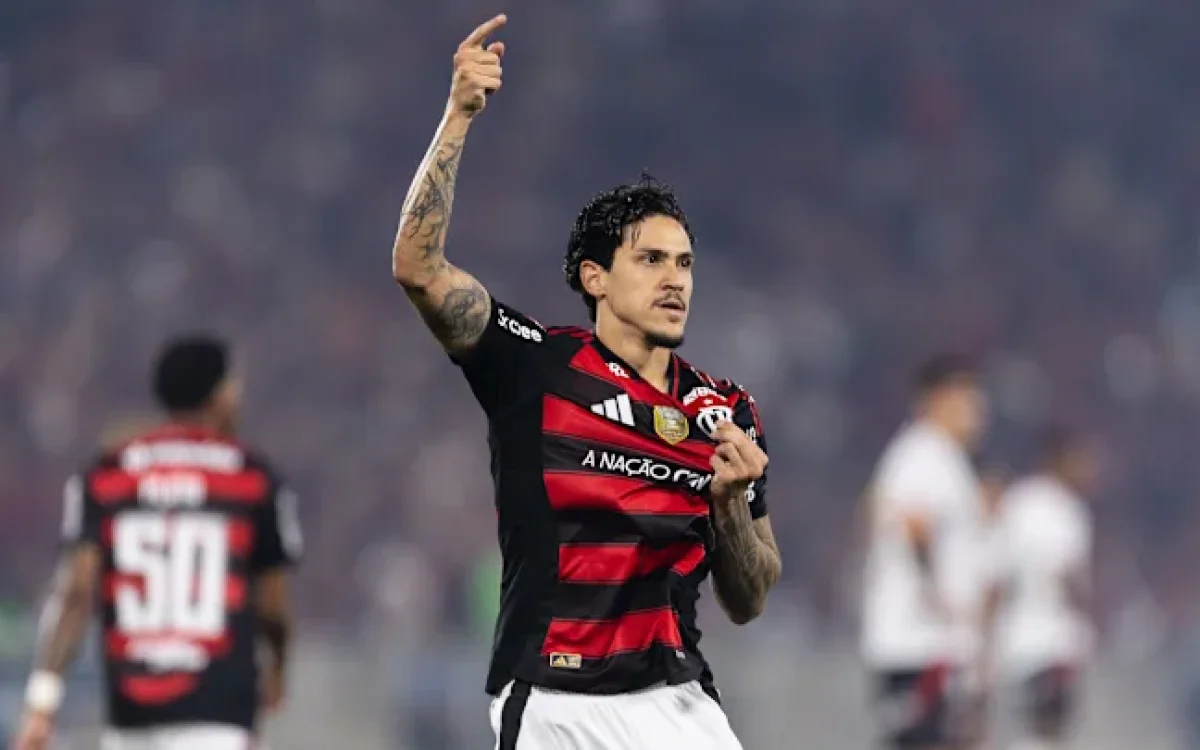 Flamengo atropela o Vitória e registra a maior goleada da era dos pontos corridos