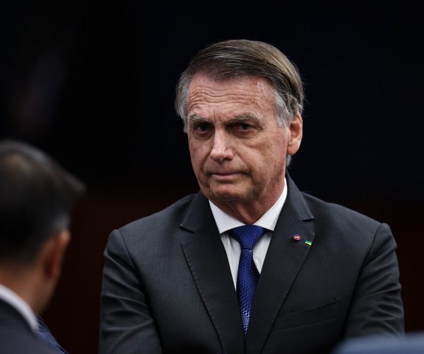 Nova regra pode antecipar progressão de pena de Bolsonaro após decisão do Congresso