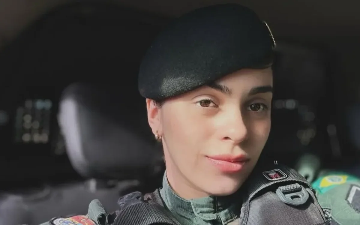 Justiça do Ceará suspende punição de policial militar que postou vídeo lavando viatura