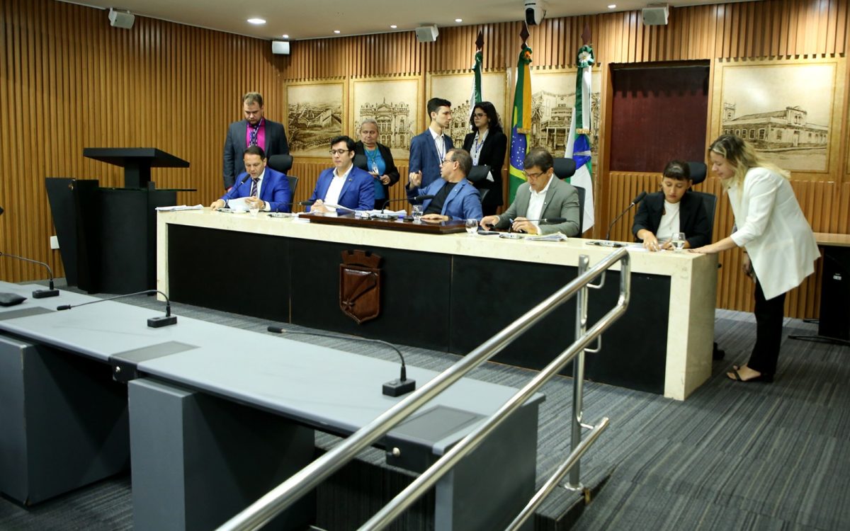 Comissão de Justiça aprova projetos sobre áreas verdes, torcidas organizadas e parcerias público-privadas