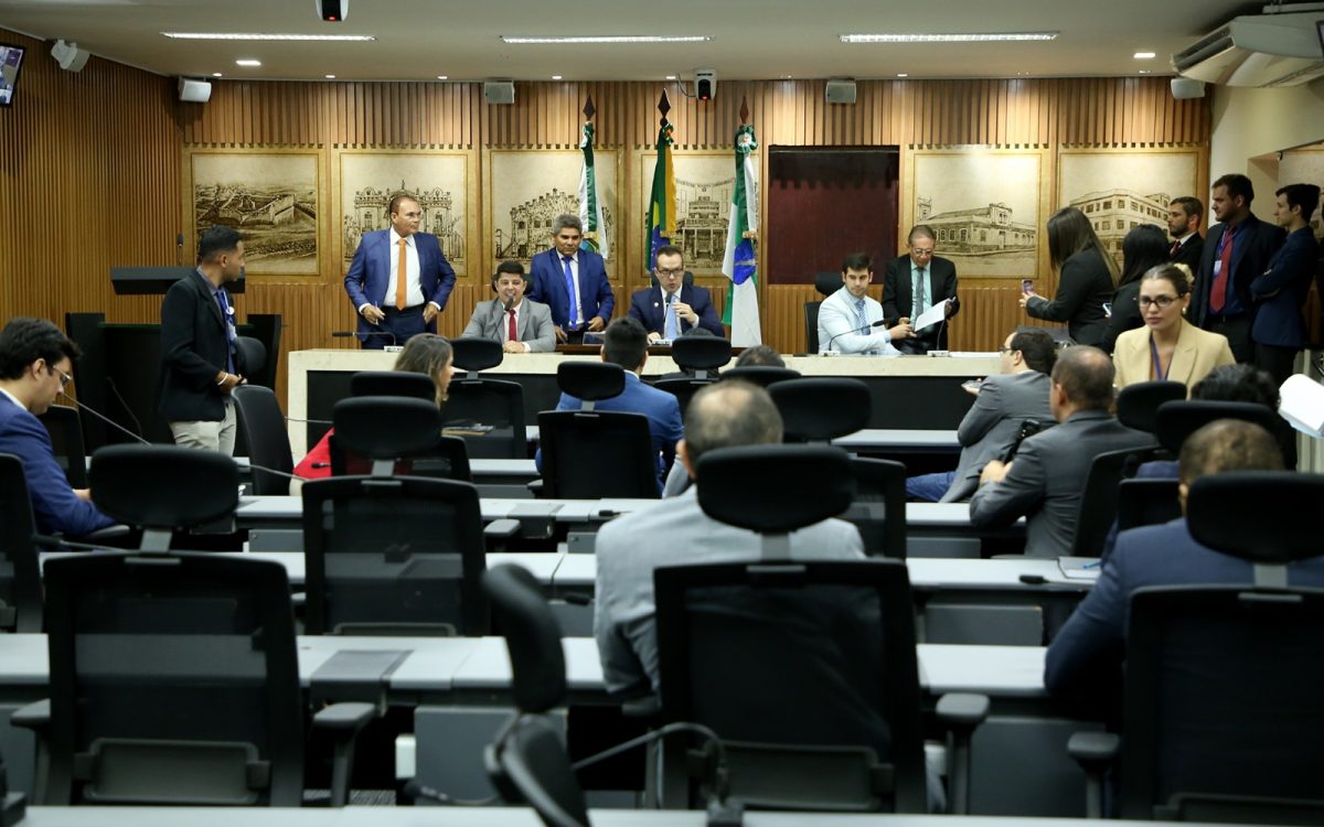 Vereadores de Natal aprovam sete projetos e destacam avanços no semestre