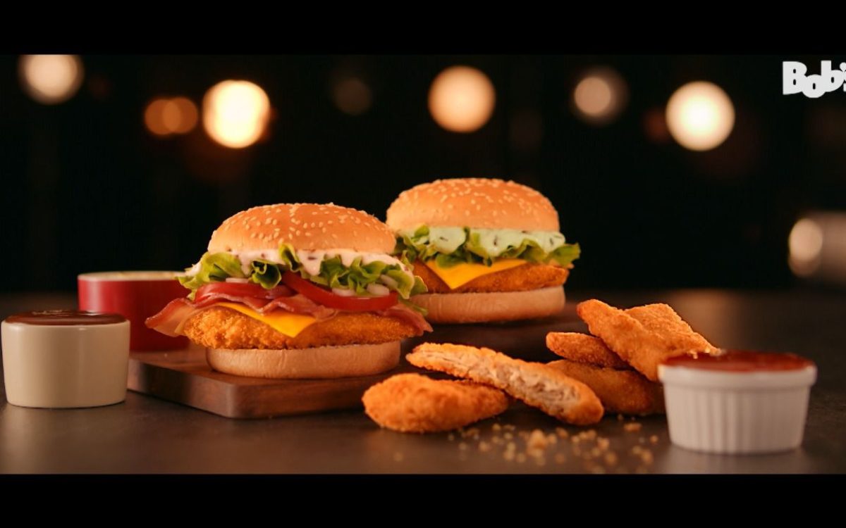Bob’s amplia cardápio com frango crocante marinado em lemon pepper