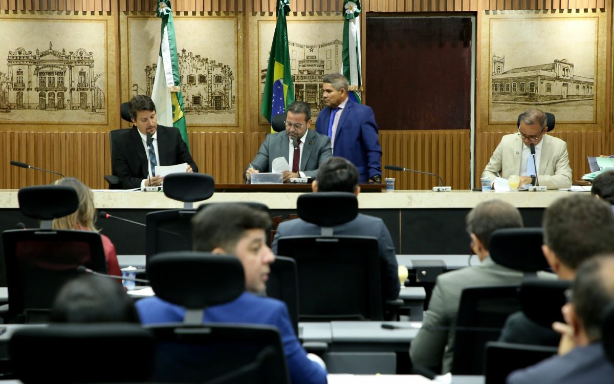 Câmara de Natal aprova projetos sobre imóveis, saúde, meio ambiente e educação