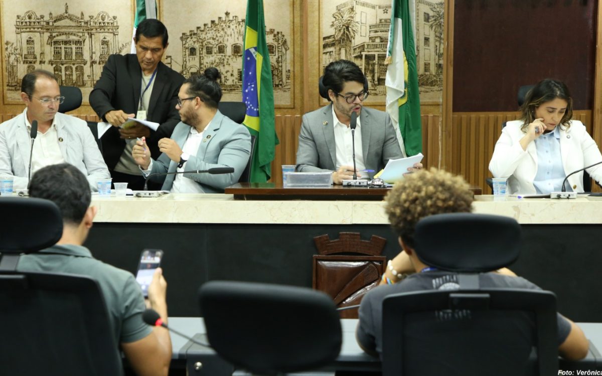 PLs que beneficiam pessoas com deficiência e doenças crônicas passam em Comissão