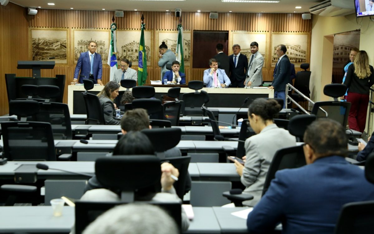 “Lei Brenda de Lima Ferreira,” para prevenir suicídios, é aprovada na Câmara de Natal